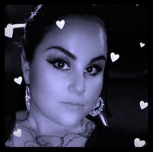 Meet your Posher, Gayle